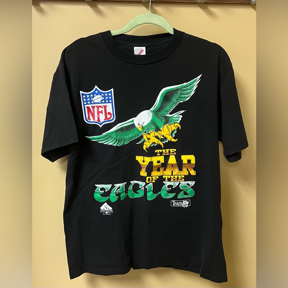 Philadelphia Eagles Vintage Scrambler Sportswear Year of the Eagles Tshirt